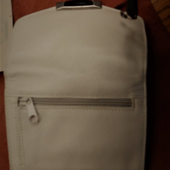 Vintage Princess Gardner Genuine Leather Wallet Trifold New with Tags - Picture 5 of 5